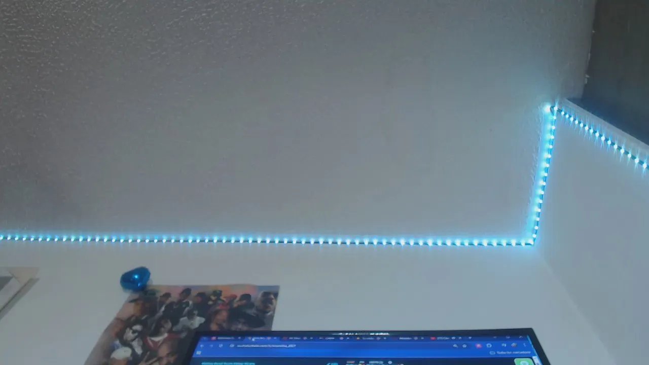 lorenitha_20 from Cam4