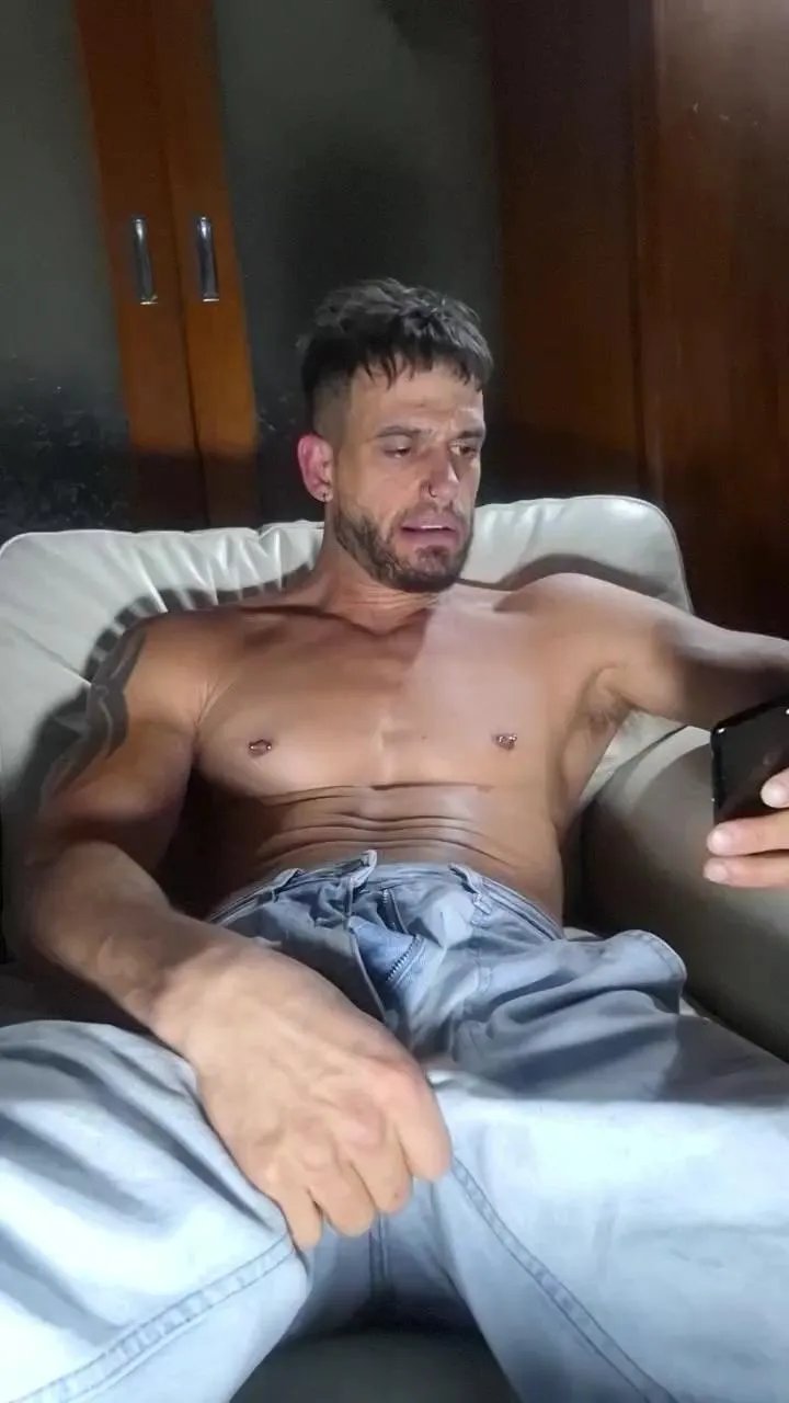 maxpac_rocco from Cam4