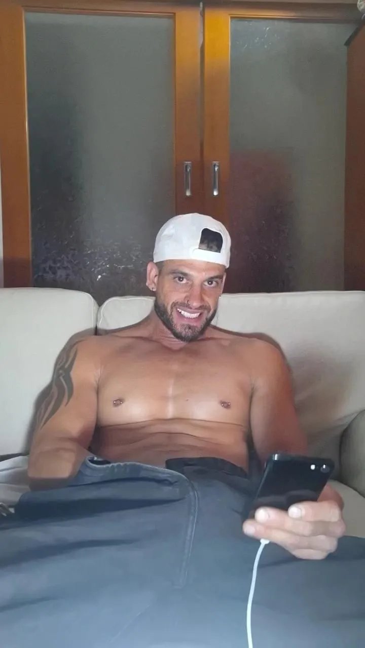 maxpac_rocco from Cam4