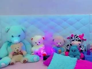 alanna-dollsx from CamSoda