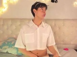 aleaurarashi from CamSoda