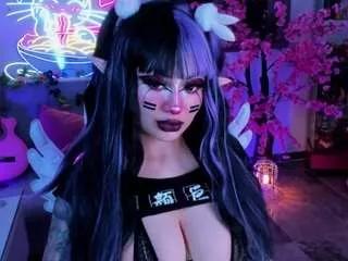 annalyynn from CamSoda