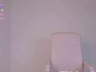 bubble-gum from CamSoda