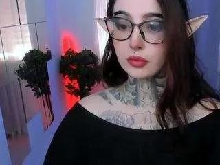 dixipixi from CamSoda