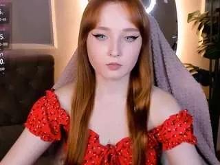emmachery from CamSoda