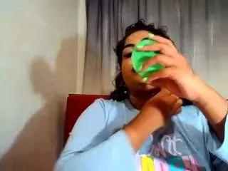 indianlola00 from CamSoda