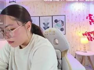 issareel from CamSoda