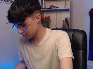 jeam-hot from CamSoda