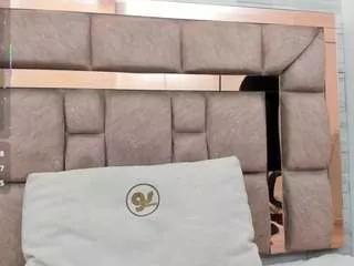 karol-lewiss from CamSoda