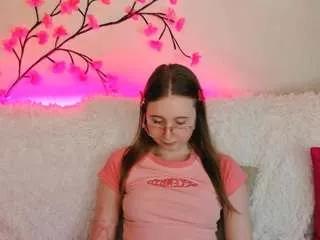lilybarbie from CamSoda