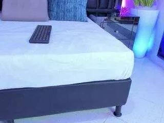 sarayroyse from CamSoda