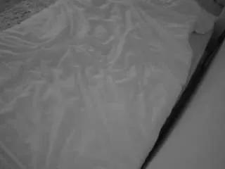 voyeurcam-julmodels-whitebed-1 from CamSoda