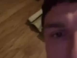 youngkubenski215 from CamSoda