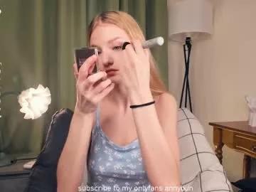 Naked Room _annybunny_ 