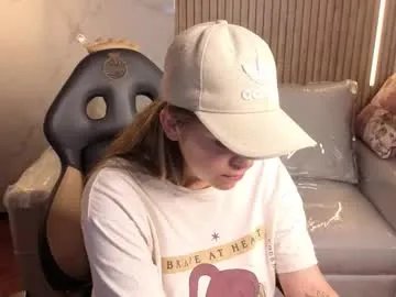 _kitten_1 from Chaturbate