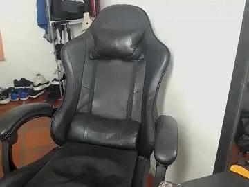 alejandro_cutee from Chaturbate