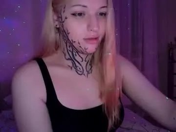 alexalarose from Chaturbate