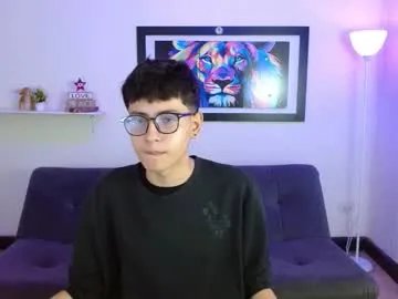  alexcum_18 chat room