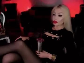 alfa_female from Chaturbate