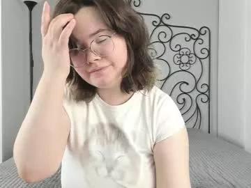 alice_smile_for_me on Chaturbate