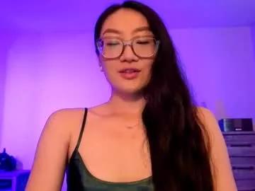 aliciaz3 from Chaturbate