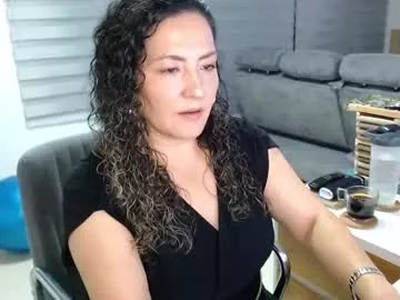 amanda_bella1 from Chaturbate