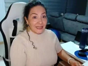 amanda_bella1 from Chaturbate