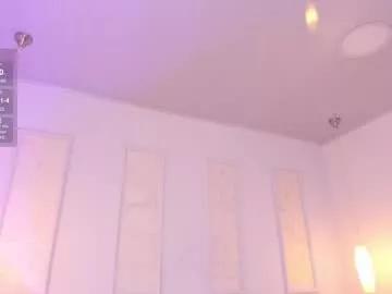 Naked Room amara_lewiis 
