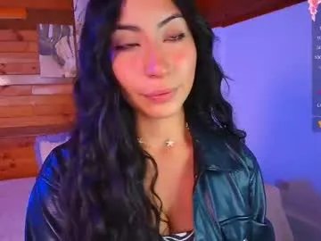 amber_curly from Chaturbate