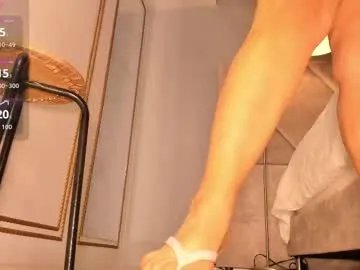 ambercollinns from Chaturbate