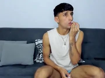 ander_012 from Chaturbate