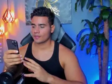 andresfiit from Chaturbate