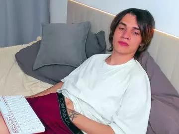 andrew_clar from Chaturbate is Freechat