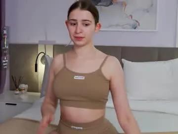 Annanoir from Chaturbate