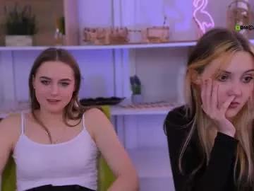 aria_moo from Chaturbate