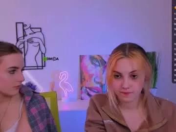 aria_moo from Chaturbate