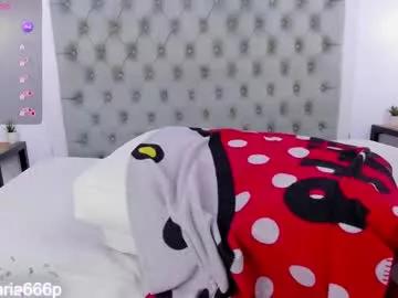 aria_paul from Chaturbate