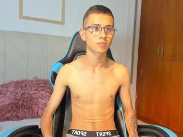 asher_lux from Chaturbate