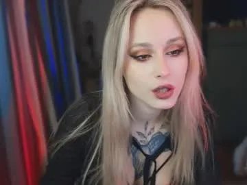 aviva_faith from Chaturbate