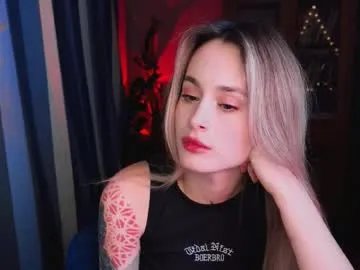 aviva_faith from Chaturbate