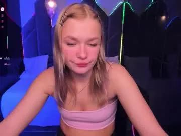 Bella_cosmos from Chaturbate