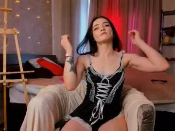 Naked Room bella_faith 