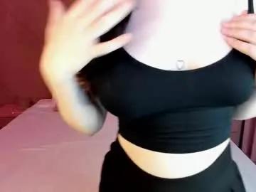 Bella_wink from Chaturbate