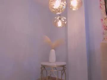 Bellarosex1 from Chaturbate