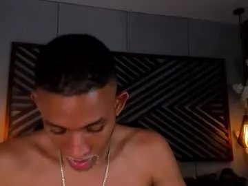 bento_fox from Chaturbate