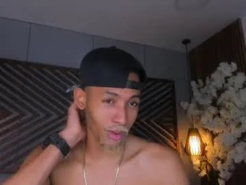 bento_fox from Chaturbate