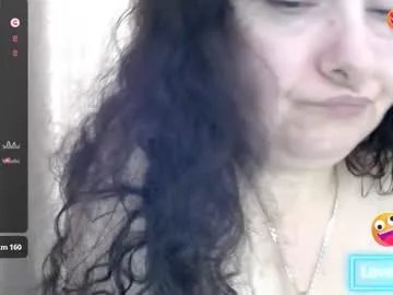 bustyemma from Chaturbate