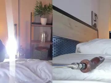 Cinnamon_afrodit from Chaturbate