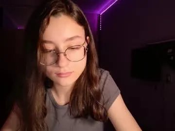 classy____ from Chaturbate