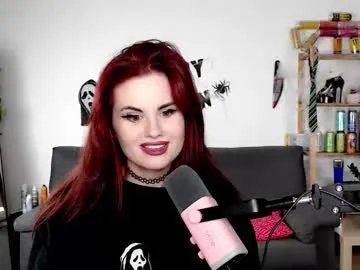 dellacrush_ from Chaturbate